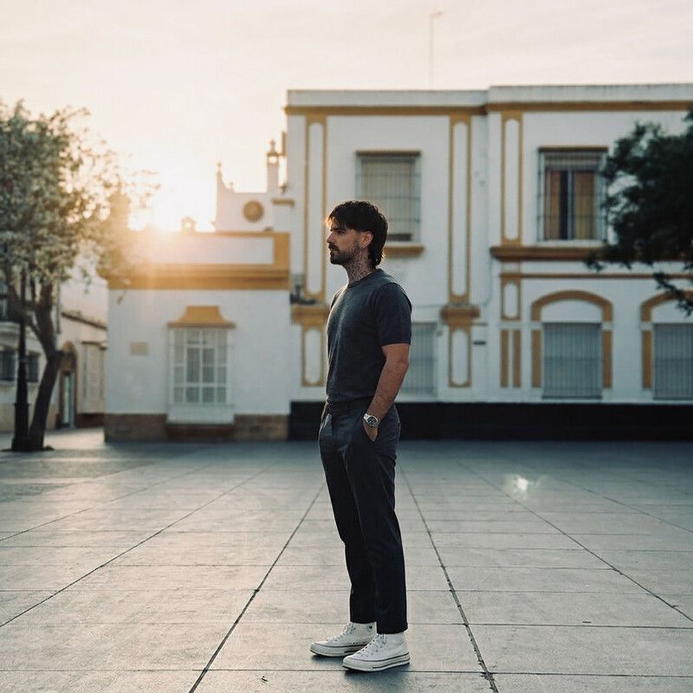 Amores — Mario Baro
